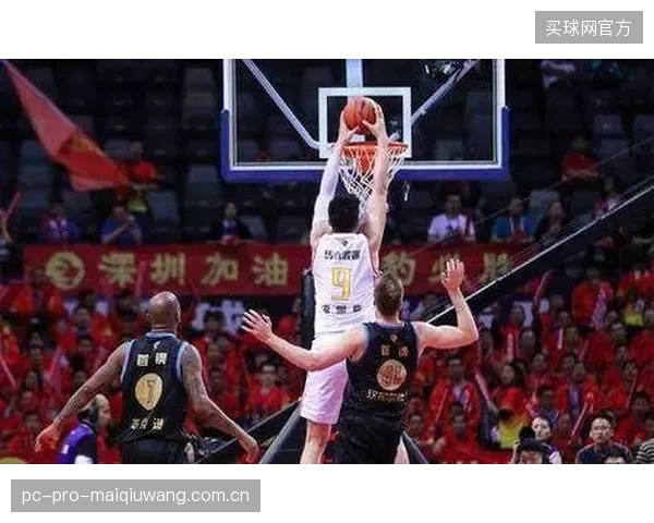 约翰逊在深圳队连胜期间主导球权，其传球盘活了全队进攻。